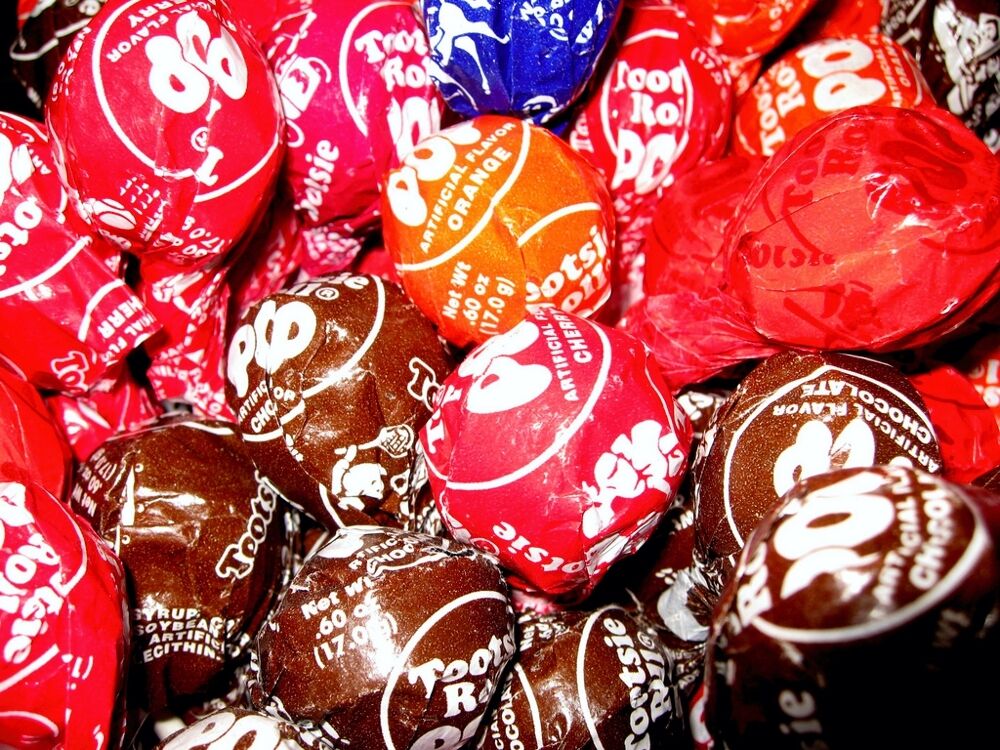 Tootsie Roll Pops  4 Pounds Assorted Approx 92 Pops tootsie Roll